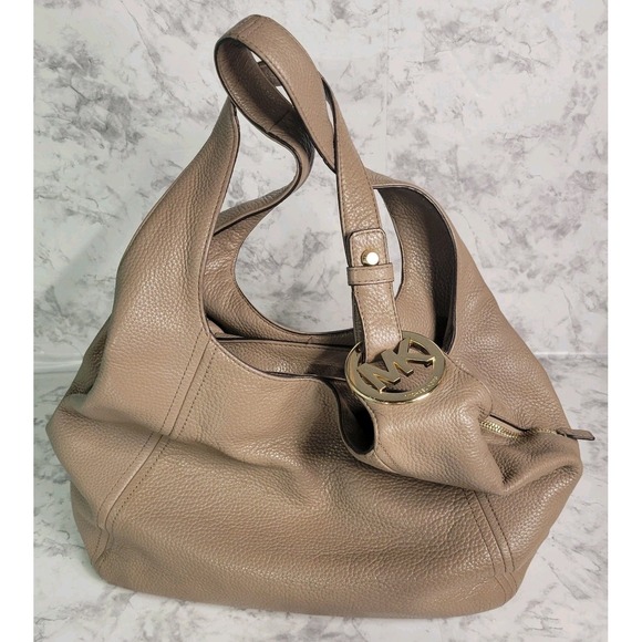 Michael Kors Fulton Slouchy Shoulder Handbag Tan Gold Boho Designer - Picture 1 of 16